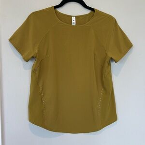 lululemon athletica Short Sleeve Performance Tee in Olive